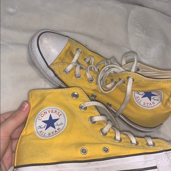 Converse Shoes - yellow High-Top Converse ✨sale✨